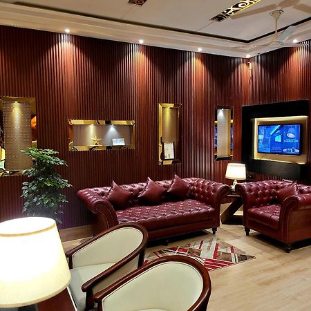 Victorian Elegance Luxury Stays Amritsar Buitenkant foto
