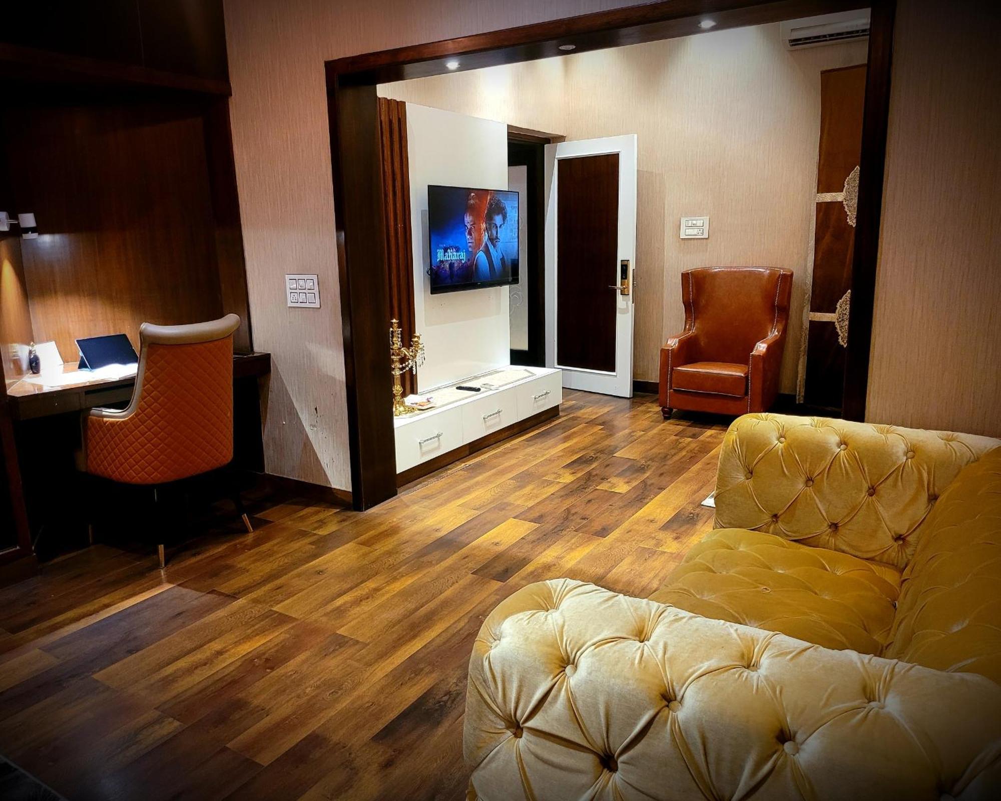 Victorian Elegance Luxury Stays Amritsar Buitenkant foto