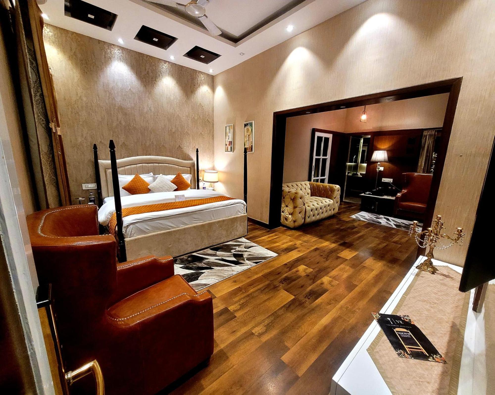 Victorian Elegance Luxury Stays Amritsar Buitenkant foto